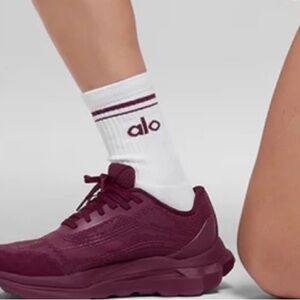2 Pairs Alo Unisex Half- Crew Sock White & Navy & White & Burgundy Size Medium